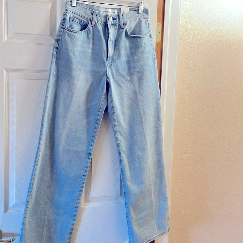 ARITZIA Denim Forum The Farrah High Rise Featherweight wide Jean, size 27